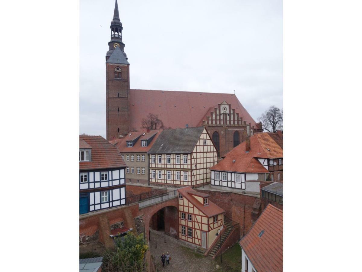 Апартаменты Haus Zur Eselsbruecke Тангермюнде Экстерьер фото